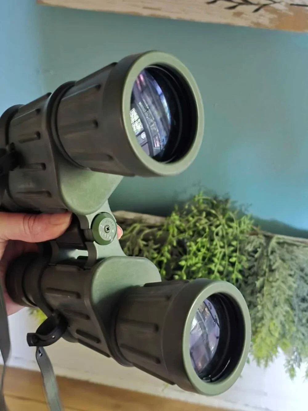 Vintage Sears Green 473.2586500 10x5mm Wide Angle 367ft at 1000yrds Binoculars